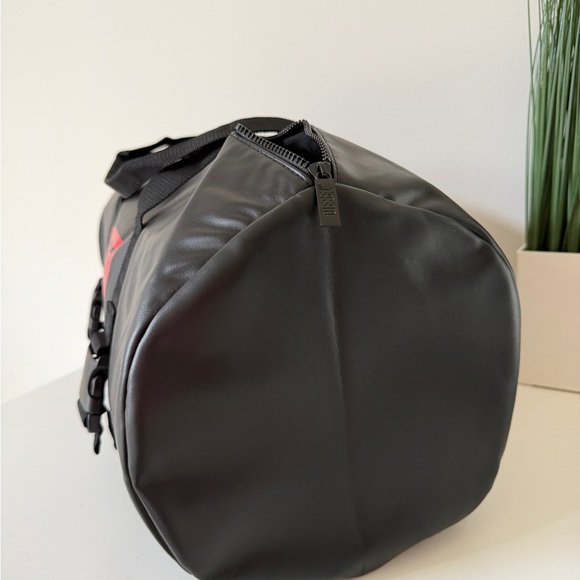 New Diesel Black and Red Duffel Bag - Picture 3 of 6